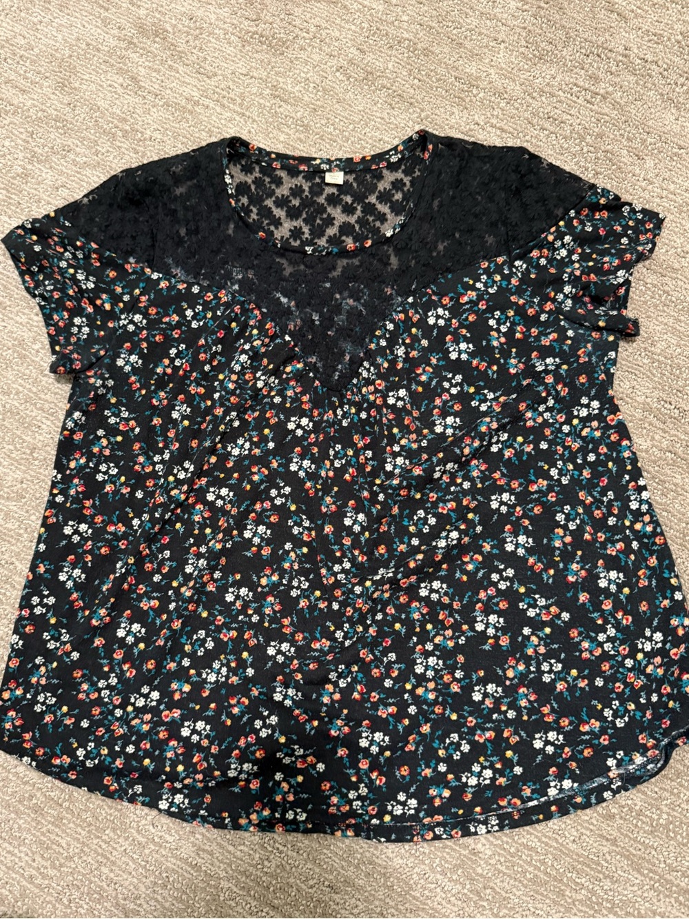 Universal Thread Black Floral Lace Yoke Short Sleeve Blouse